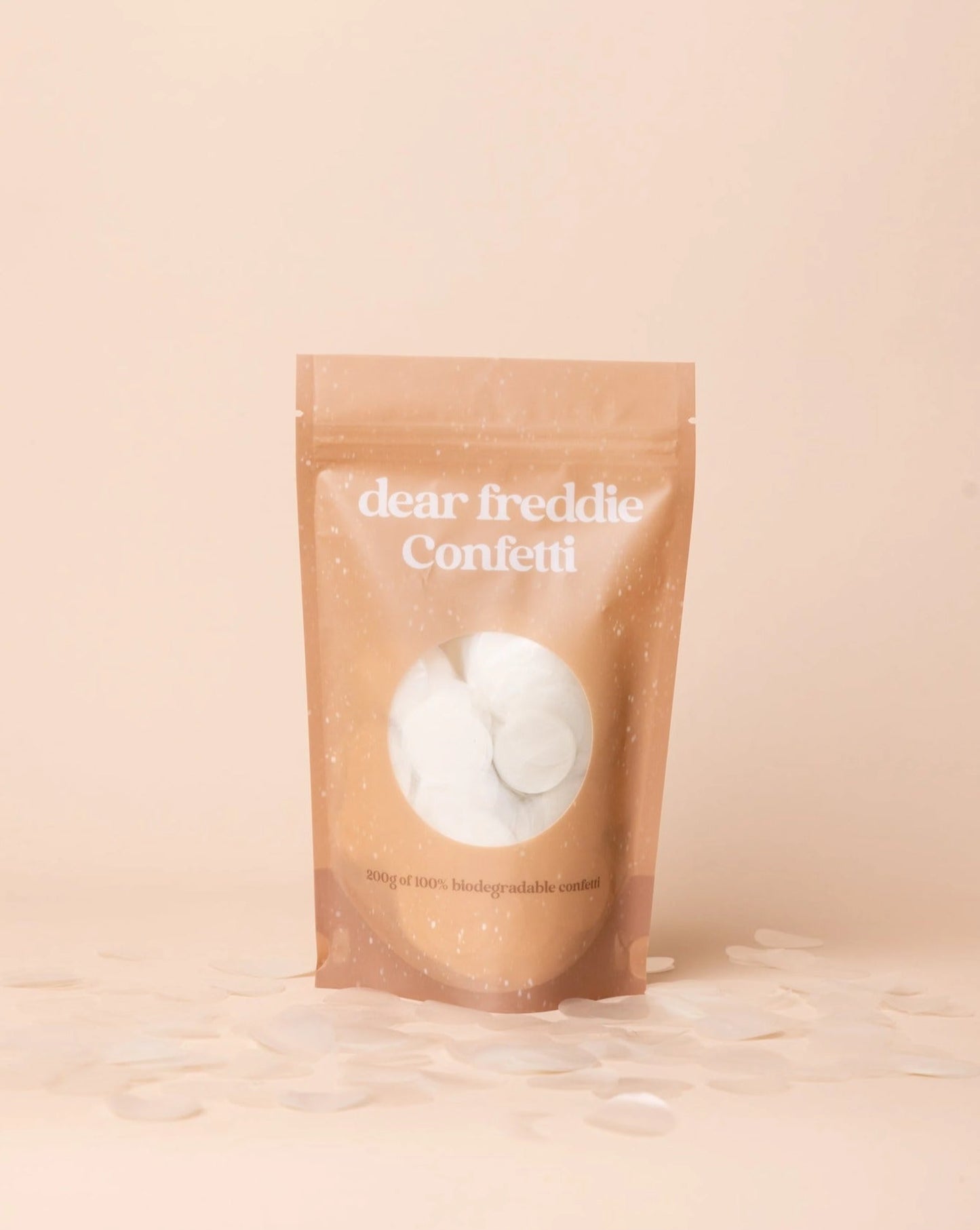 biodegradable white confetti for weddings